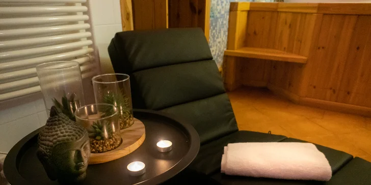 Privátní wellness na 60-120 minut pro dvě osoby: sauna, vířivka, pára i prosecco či sekt