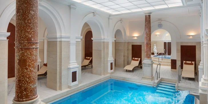 4* luxusní hotel v centru Mariánských lázní: polopenze, neomezený wellness i možnost procedur