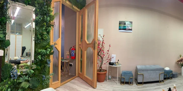 Pánská i dámská pedikúra: až 60 minut včetně masáže nohou a lakování nehtů