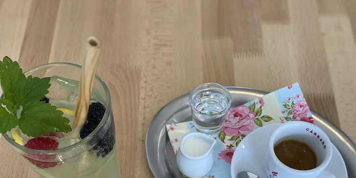 Domácí cheesecake nebo francouzský quiche, limonáda a káva dle výběru pro 1 i pro 2 osoby