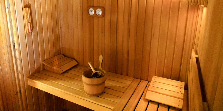 Privátní wellness na 60-120 minut pro dvě osoby: sauna, vířivka, pára i prosecco či sekt