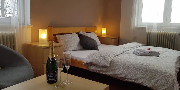 Pohoda v jižních Čechách: hotel s velkou zahradou a polopenzí či snídaní