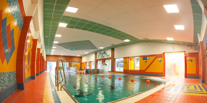 50 minut privátního wellness, oběd s kávou i zmrzlinou a vstup do bazénu pro 2–4 osoby