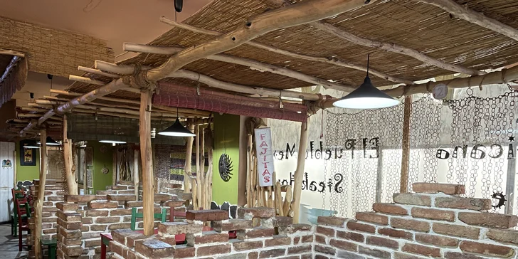 Mexická pochoutka dle výběru: tacos nebo flauta menu pro jednoho i pár