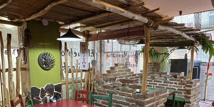 Mexická pochoutka dle výběru: tacos nebo flauta menu pro jednoho i pár