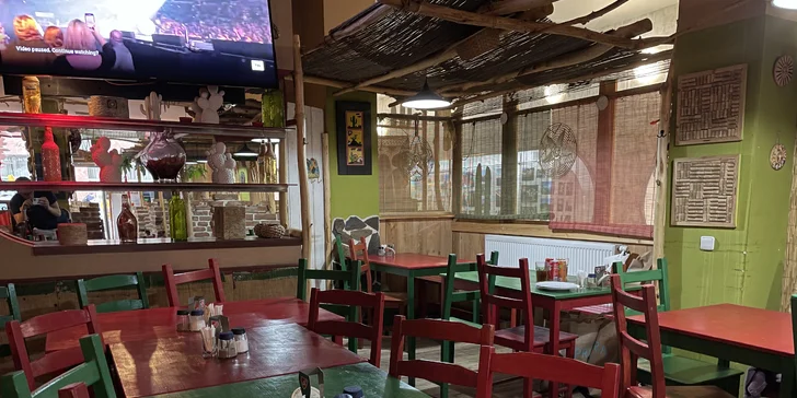 Mexická pochoutka dle výběru: tacos nebo flauta menu pro jednoho i pár