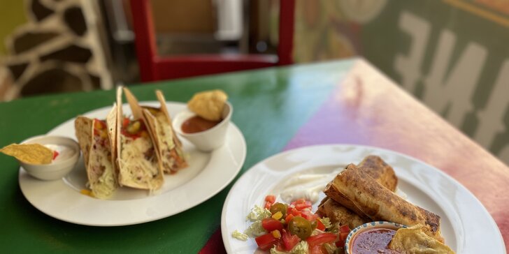 Mexická pochoutka dle výběru: tacos nebo flauta menu pro jednoho i pár