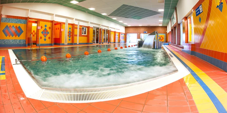 50 minut privátního wellness, oběd s kávou i zmrzlinou a vstup do bazénu pro 2–4 osoby