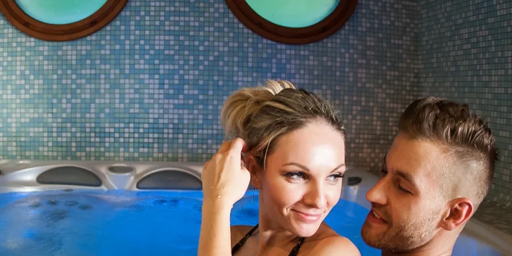 50 minut privátního wellness, oběd s kávou i zmrzlinou a vstup do bazénu pro 2–4 osoby