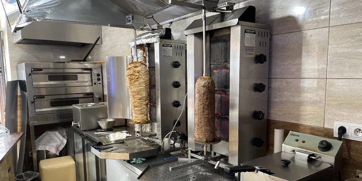 Kebab na Florenci s sebou: v tortille, pita chlebu nebo jako talíř