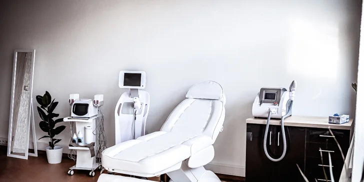 Liposukce bez chirurgického zákroku: ošetření technologií LipoSonix, úbytek 5-7 cm