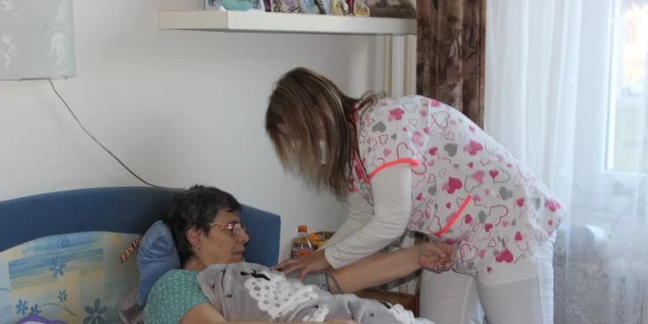 Podpořte domácí hospicovou péči, aby lidé byli až do konce doma a v náruči blízkých