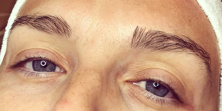 Oslňující pohled: Lash Lifting přírodních řas nebo laminace obočí