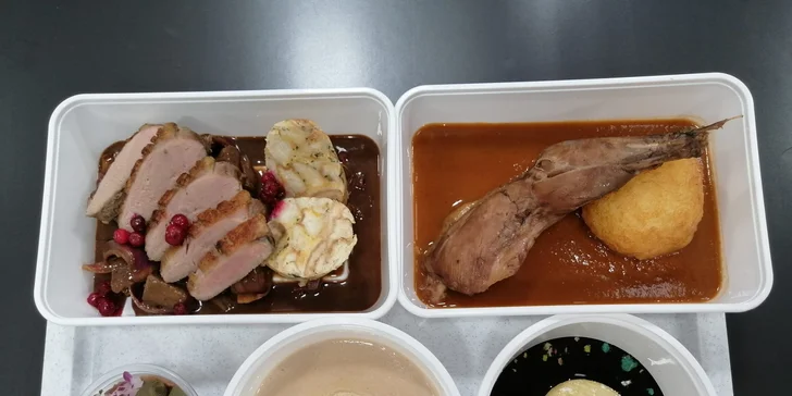 Degustační menu v letadle i návštěva kokpitu: hostina o pěti chodech v 1. či 2. třídě