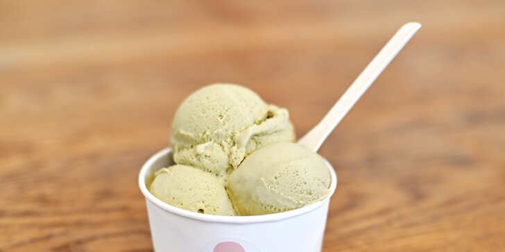 Nekompromisní zmrzlina na Vinohradech: tři kopečky do kornoutu či kelímku i 200–600g box