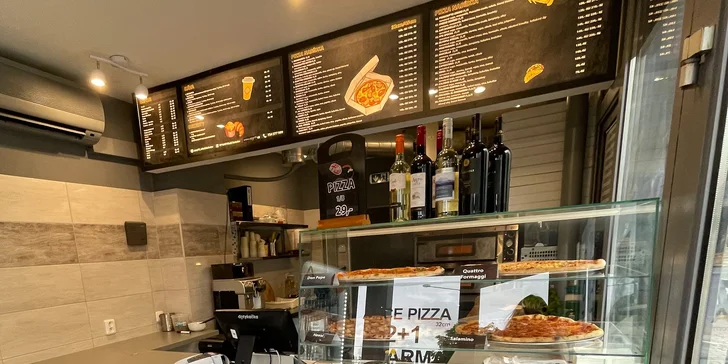 Jedna či dvě pizzy dle výběru o průměru 45 cm: odnos s sebou, krabice v ceně
