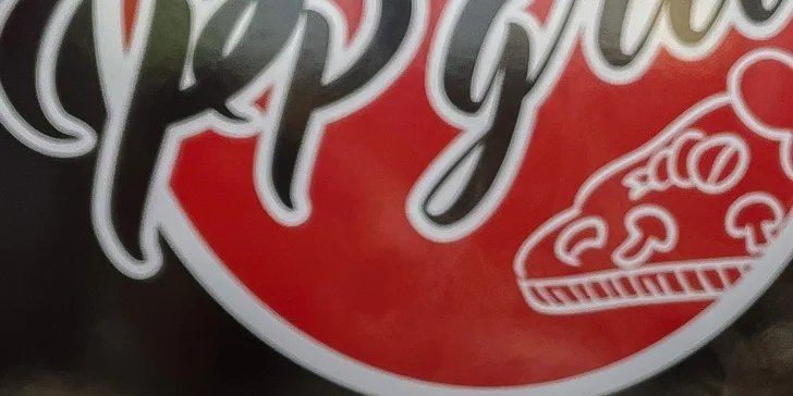 Jedna či dvě pizzy dle výběru o průměru 45 cm: odnos s sebou, krabice v ceně