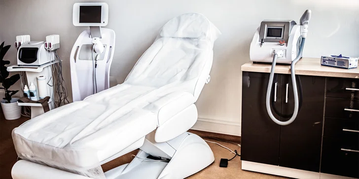 Liposukce bez chirurgického zákroku: ošetření technologií LipoSonix, úbytek 5-7 cm