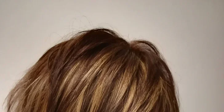Krásné a zdravé vlasy: střih, melír, ošetření přípravkem Olaplex a styling s foukanou, do 120 minut