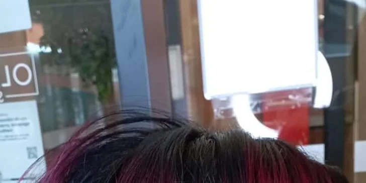 Krásné a zdravé vlasy: střih, melír, ošetření přípravkem Olaplex a styling s foukanou, do 120 minut