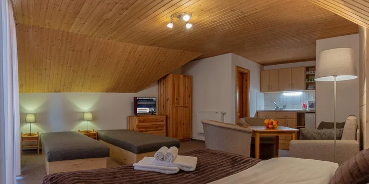 Pobyt na Liptově se snídaní, neomezeným vstupem do vyhřívaného bazénu i privátním wellness