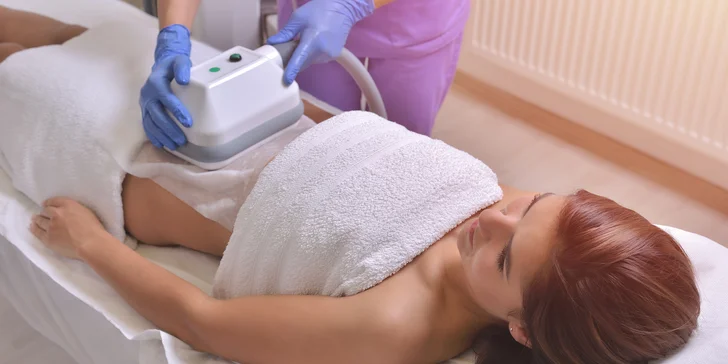 Kryolipolýza: neinvazní liposukce špičkovým přístrojem CoolTech