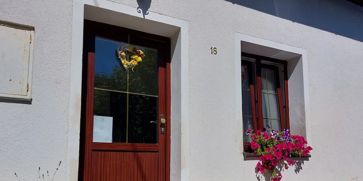 Pobyt pro pár i rodinu na Kašperské vrchovině: plně vybavený apartmán a balíček na uvítanou