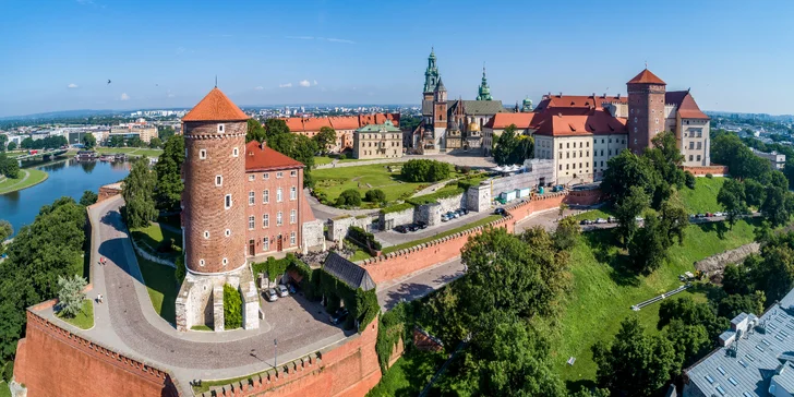 Poznávací zájezd do Osvětimi, Krakova i Schindlerovy továrny: doprava busem, noc v hotelu i snídaně