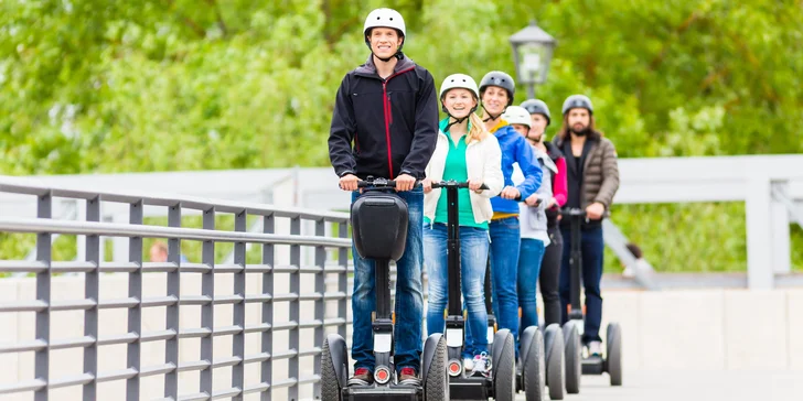 Celoroční projížďka Prahou na vozítku Offroad Segway: 45, 60 či 90 minut s průvodcem