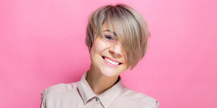 Krásné a zdravé vlasy: střih, melír, ošetření přípravkem Olaplex a styling s foukanou, do 120 minut