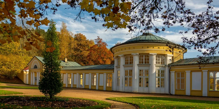 Odpočinek a relaxace v centru Mariánských Lázní s polopenzí a procedurami