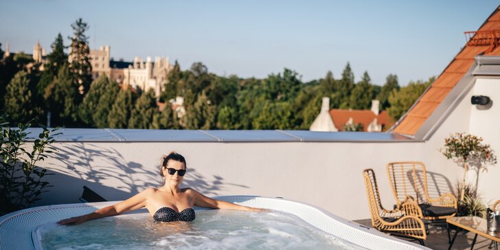 Luxusní resort v centru Lednice s výhledem na zámek se snídaní, wellness i lázněmi