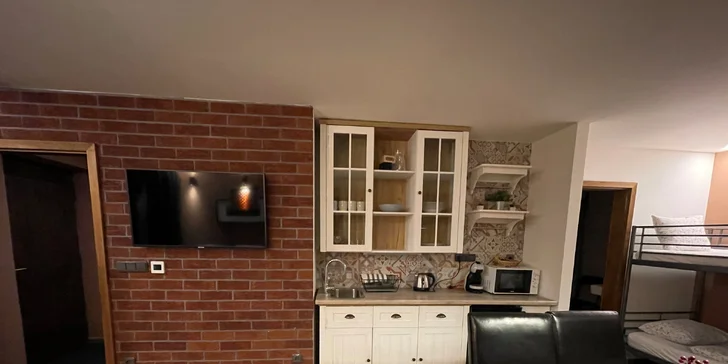Dovolená v Jeseníkách: bungalov i apartmán až pro 5 osob s privátní vířivkou v Karlově pod Pradědem