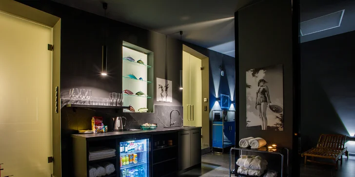 Unikátní ubytování se snídaní i privátním wellness na východě Čech: zrenovovaný hotel, 4 designové pokoje, každý je originál