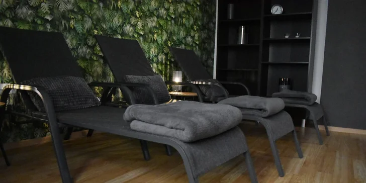 Relax pro dva: privátní whirlpool na 30 nebo 60 minut, veřejná sauna na 1,5 hodiny