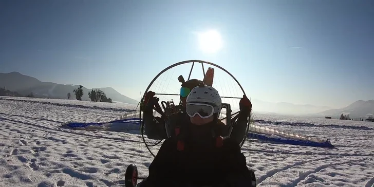 BožíLet na paraglidingové motorové tříkolce: 15 nebo 30 minut v luftě