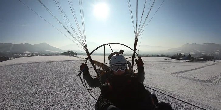 BožíLet na paraglidingové motorové tříkolce: 5, 15 nebo 30 minut letu