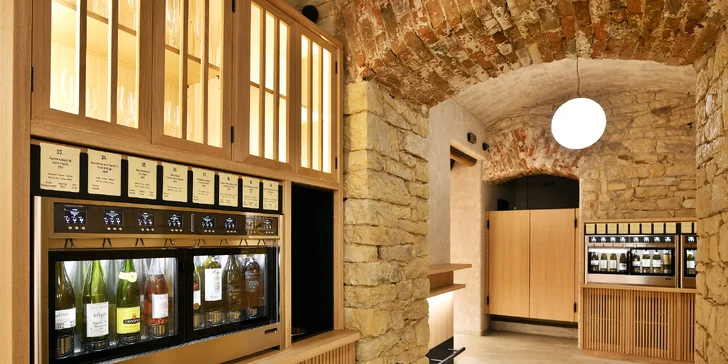Speciální degustace vína a tapas ve WineList v Karlíně pro 2 osoby