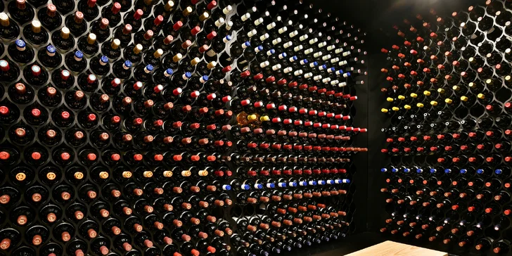 Speciální degustace vína a tapas ve WineList v Karlíně pro 2 osoby