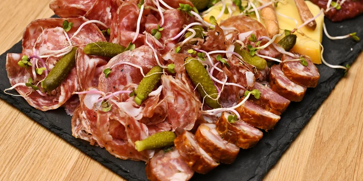 Speciální degustace vína a tapas ve WineList v Karlíně pro 2 osoby