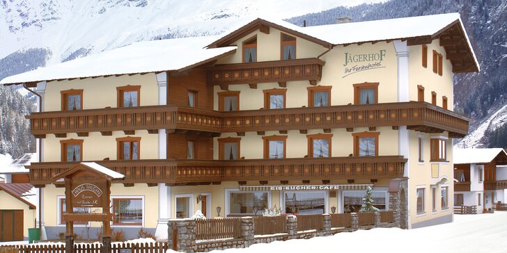 Zima či začátek jara v rakouském Tyrolsku: pokoj pro 1–3 nocležníky, polopenze, sleva do wellness