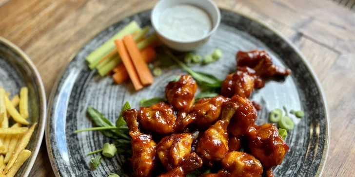 Otevřený voucher do Grill Restaurantu Pod Lesem: 300–1000 Kč na cokoli z menu