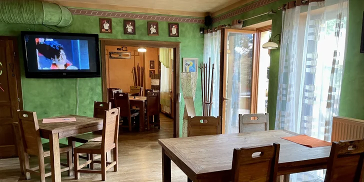 Otevřený voucher do Grill Restaurantu Pod Lesem: 300–1000 Kč na cokoli z menu