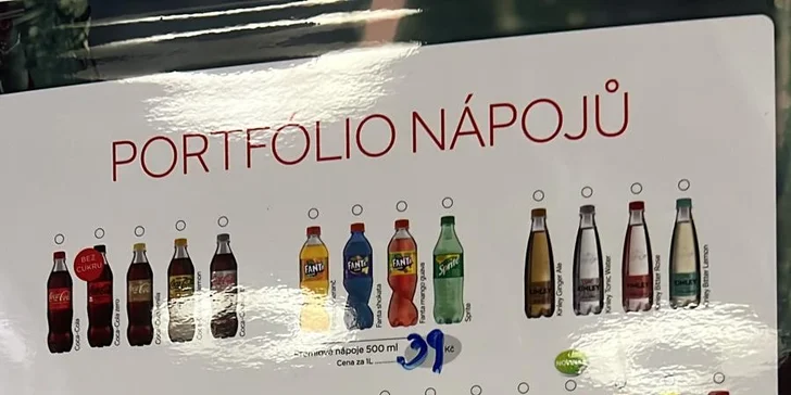 Asie pro dva: polévka, závitky a smažené krevety, nudle Pad Thai a kuřecí kari s rýží i nápoje
