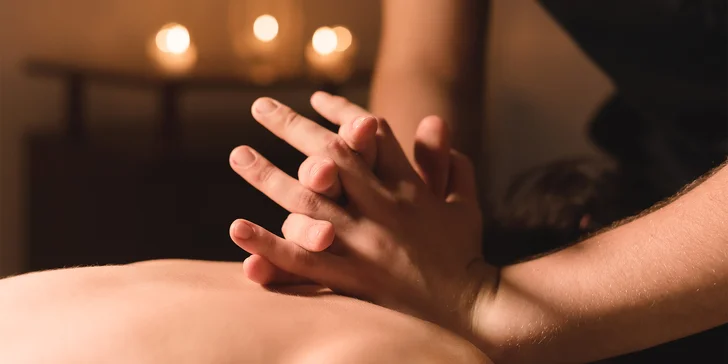 Masáže dle výběru: záda, šíje, končetiny, celé tělo i suchá vodní masáž