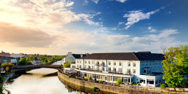 Adventní Dublin, středověké Kilkenny i jezera v Glendalough: 3 noci, letenka a průvodce