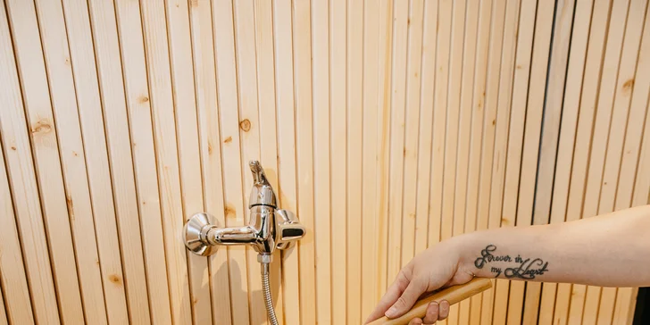 Self-wash lázně, známka s gravírováním a pamlsky pro malá, střední i velká plemena psů