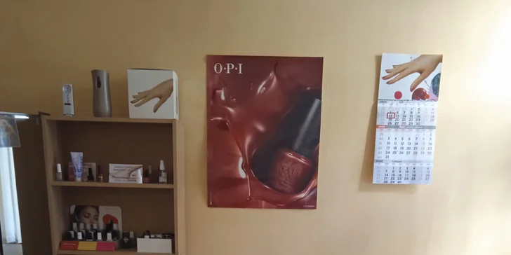 Blaho pro ruce a nohy: mokrá aroma pedikúra a klasická manikúra pro ženy