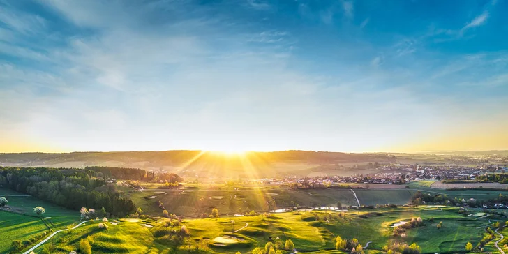 Dolní Bavorsko s neomezeným wellness a polopenzí: 3 druhy sauny, vyhřívaný bazén i welcome drink