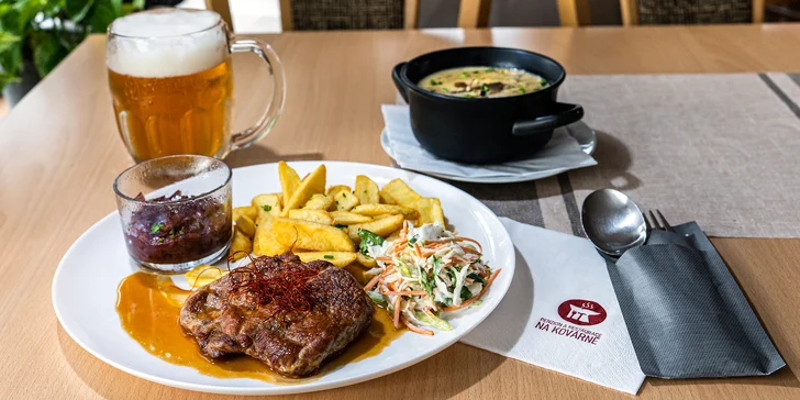 Kulajda nebo vývar a steak s hranolky a cibulovým chutney pro 1 či 2 osoby